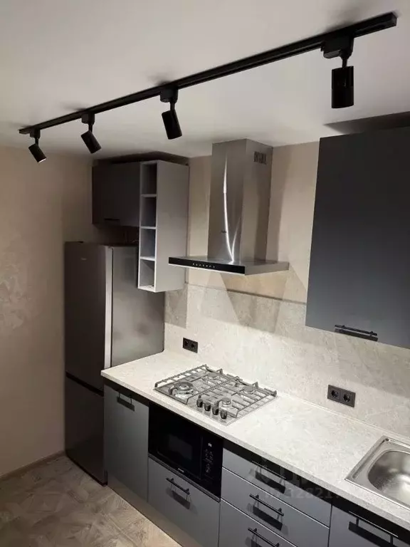 1-к кв. Псковская область, Псков ул. Ижорского Батальона, 41 (40.0 м) - Фото 2