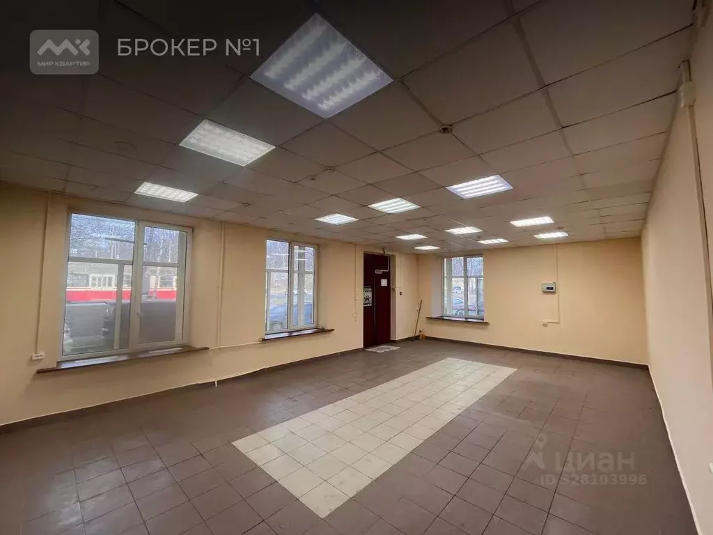 Помещение свободного назначения в Санкт-Петербург 1-й Муринский ... - Фото 2