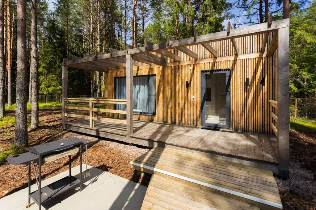 Дом в Карелия, Олонецкий район, Ильинское с/пос, с. Нурмойла ул. ... - Фото 1