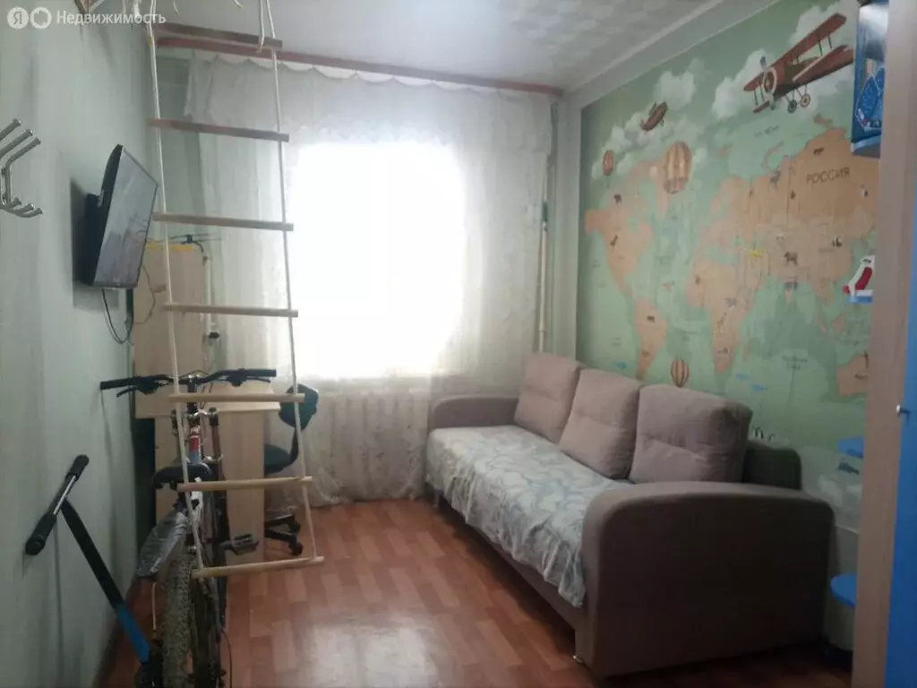 3-комнатная квартира: Соликамск, улица Крупской, 2Б (53.4 м) - Фото 1