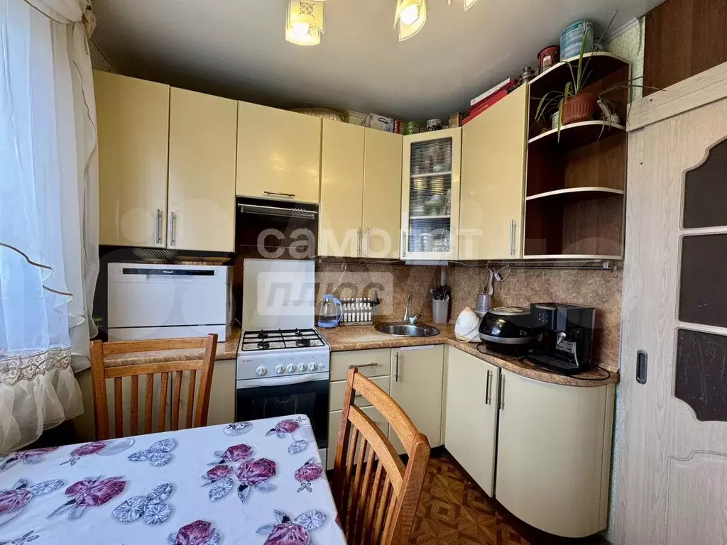 3-к. квартира, 68 м, 5/5 эт. - Фото 0