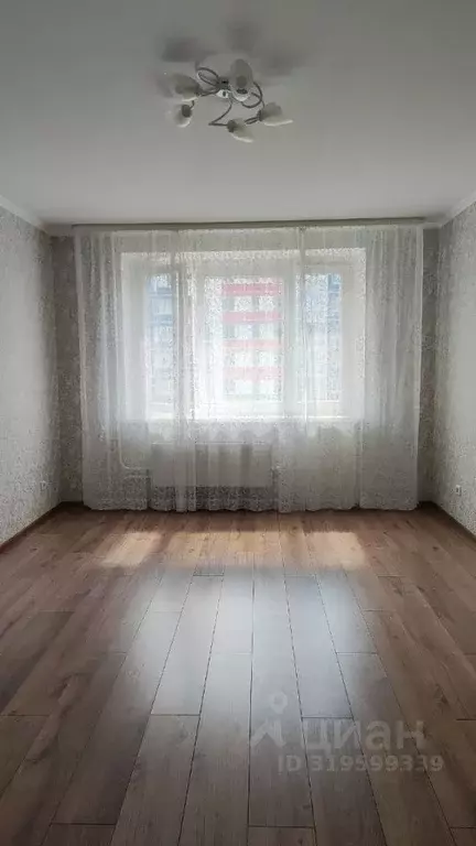 2-к кв. Тюменская область, Тюмень ул. Федюнинского, 56к2 (70.0 м) - Фото 1