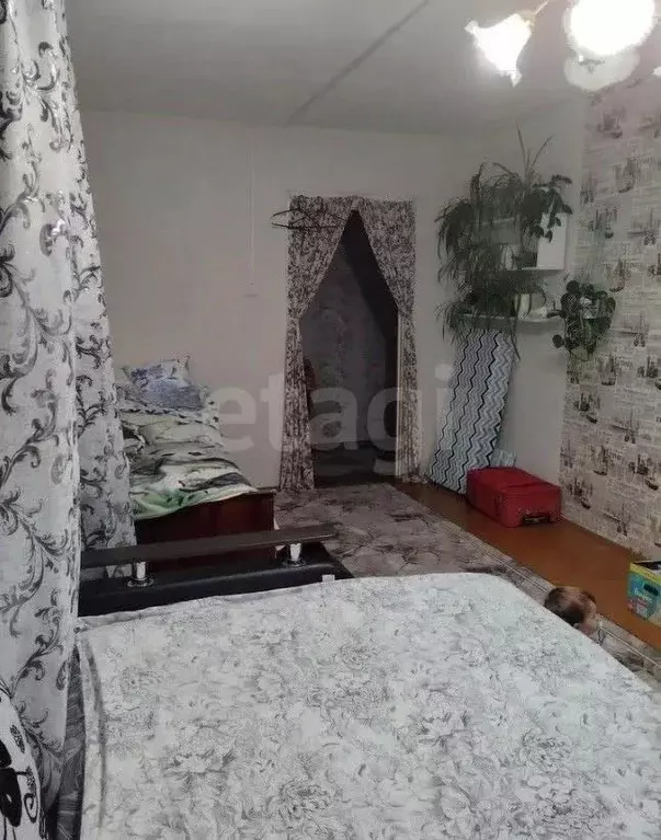1-к кв. Орловская область, с. Знаменское ул. Мира, 9 (37.0 м) - Фото 0