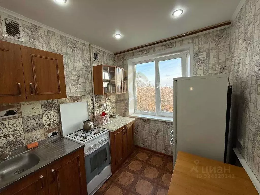 2-к кв. Белгородская область, Старый Оскол ул. Хмелева, 1 (44.0 м) - Фото 1