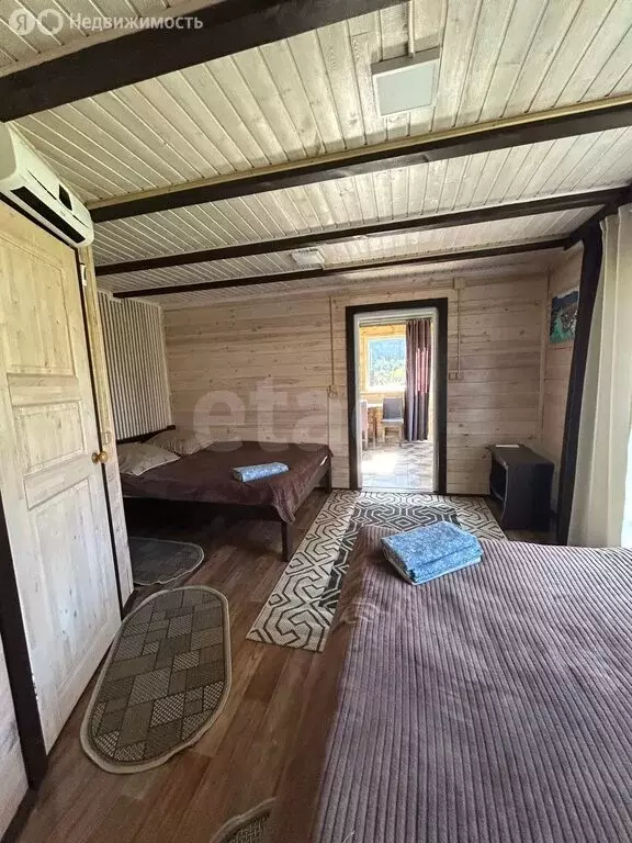 Дом в село Чемал, Сельскохозяйственная улица (140 м) - Фото 1