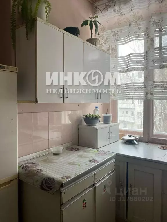 Комната Москва Авиамоторная ул., 49/1 (13.9 м) - Фото 0