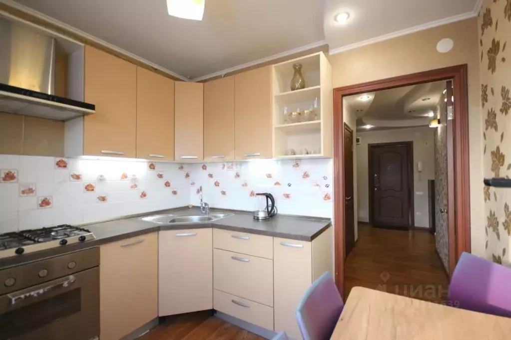 2-к кв. Ямало-Ненецкий АО, Новый Уренгой Советский мкр, 6/3 (54.0 м) - Фото 1