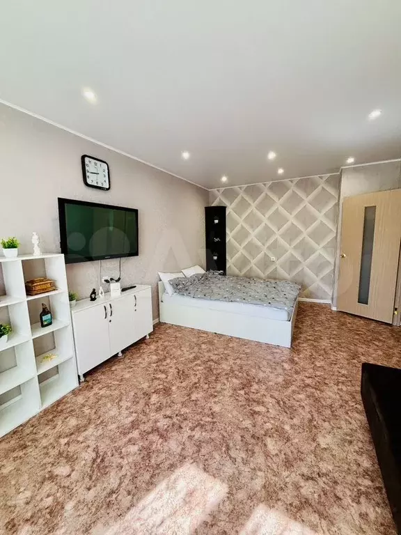1-к. квартира, 40 м, 5/10 эт. - Фото 1