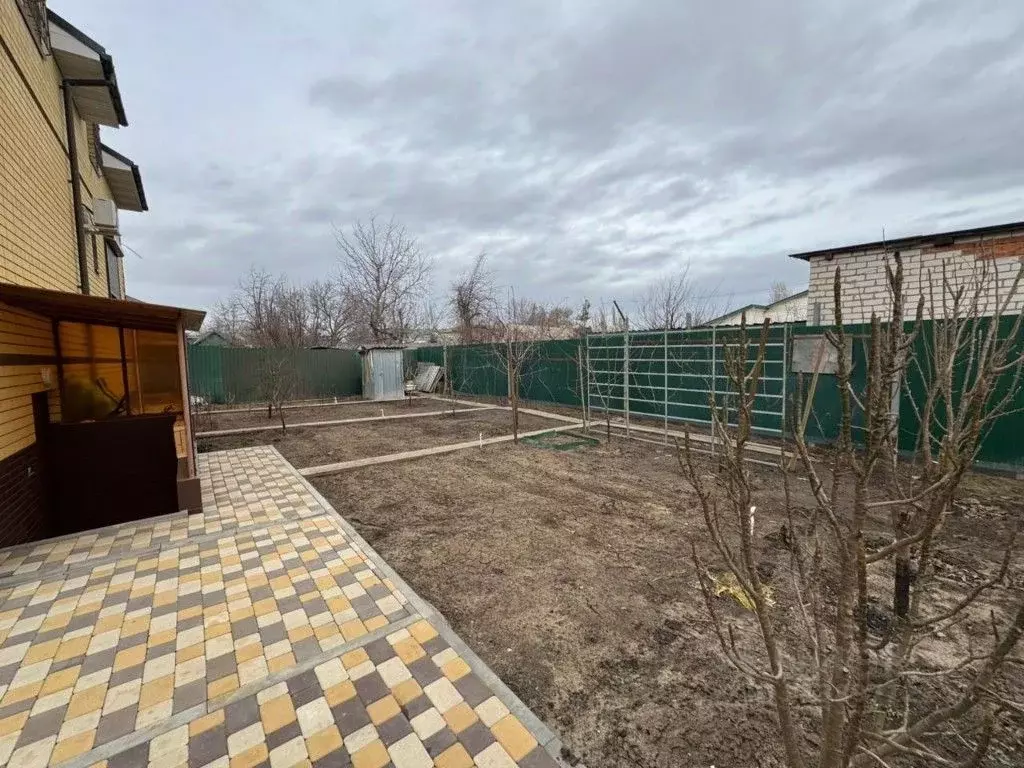 Дом в Волгоградская область, Волгоград Вешенская ул., 25 (190 м) - Фото 0