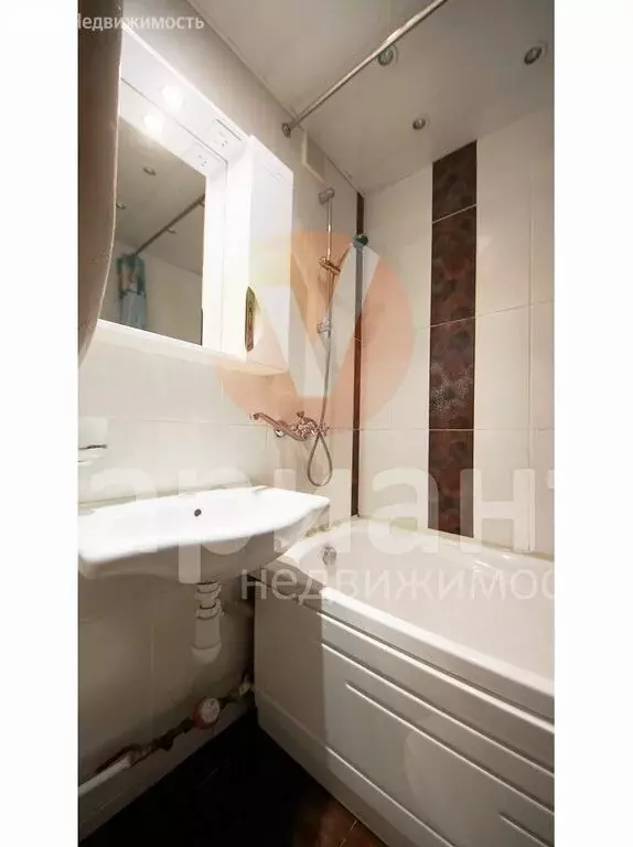 1-комнатная квартира: Омск, микрорайон Городок Нефтяников, улица ... - Фото 1