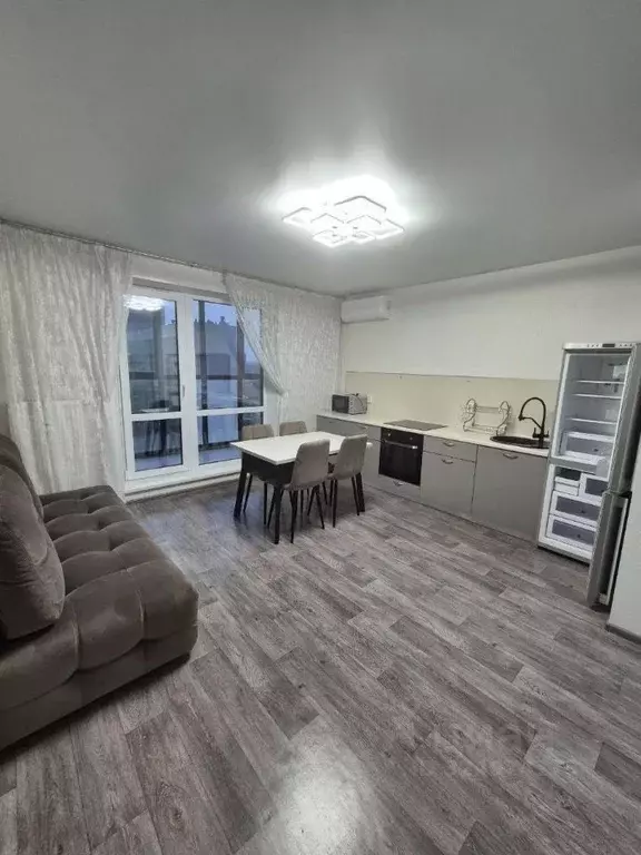 2-к кв. Свердловская область, Екатеринбург ул. Академика Парина, 13 ... - Фото 0