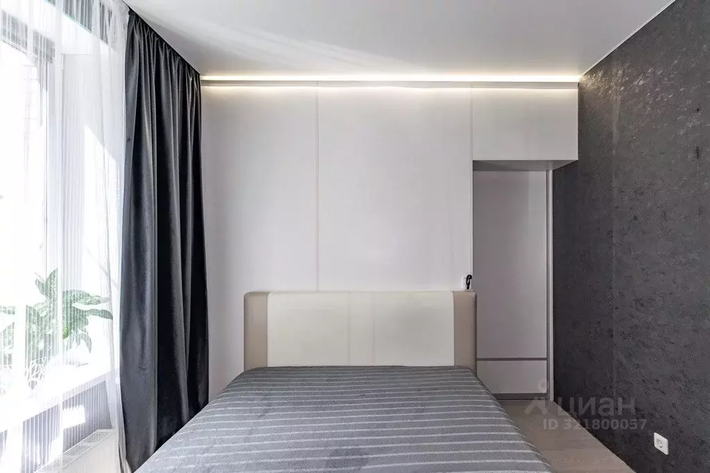 2-к кв. Свердловская область, Екатеринбург ул. Чемпионов, 4 (42.1 м) - Фото 1