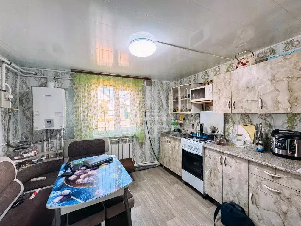 Дом в Омская область, Омск 2-й проезд, 52 (65 м) - Фото 1