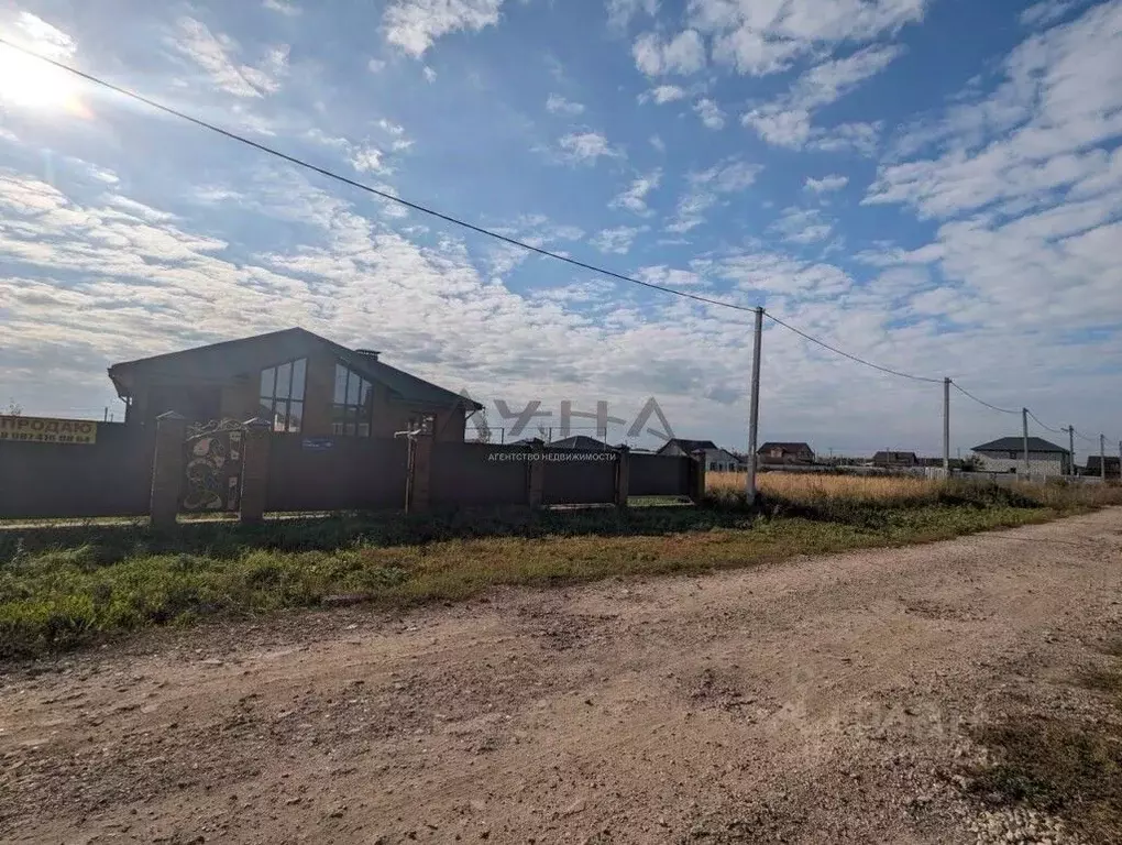 Дом в Татарстан, Тукаевский район, д. Азьмушкино, Подсолнухи мкр ул. ... - Фото 2