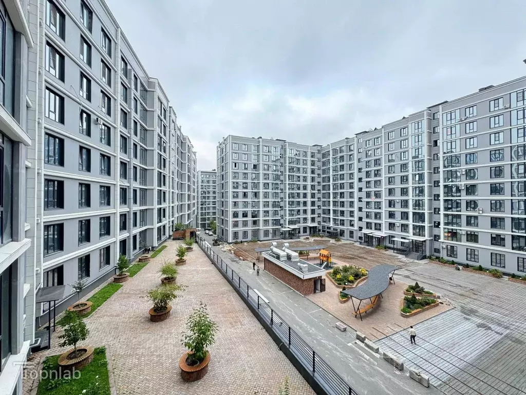3-к кв. Кабардино-Балкария, Нальчик ул. Тлостанова (80.0 м) - Фото 0