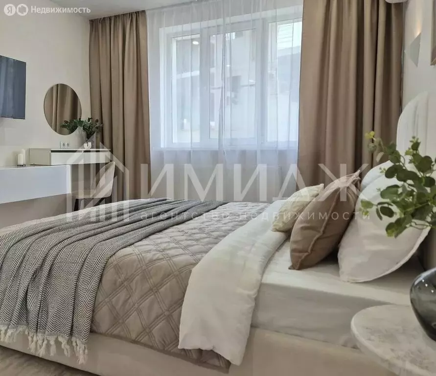 3-комнатная квартира: Сочи, улица Ленина, 298В/8 (46 м) - Фото 1