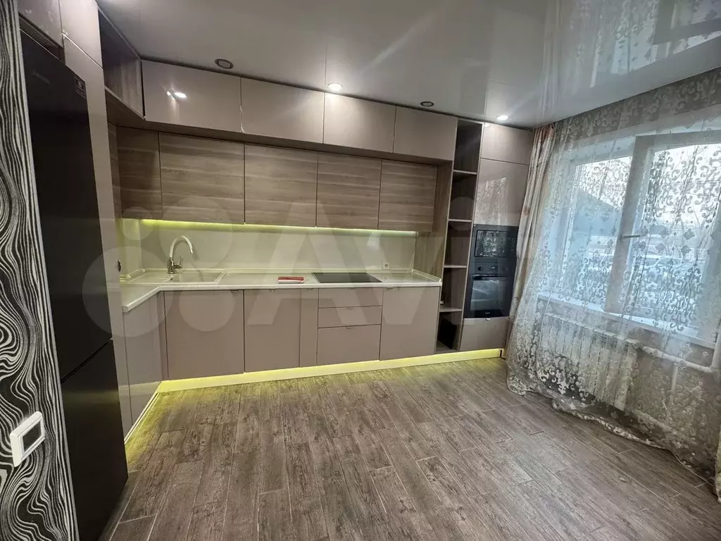3-к. квартира, 72 м, 1/5 эт. - Фото 1