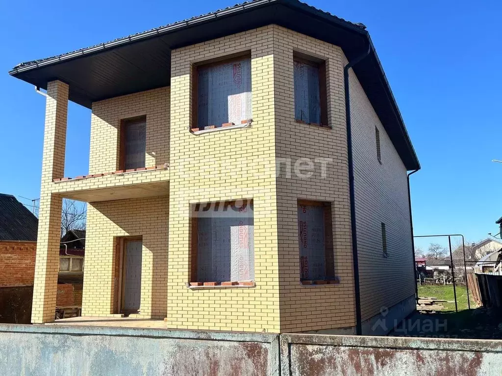 Дом в Адыгея, Тахтамукайский район, Яблоновский пгт Тоннельная ул. ... - Фото 1