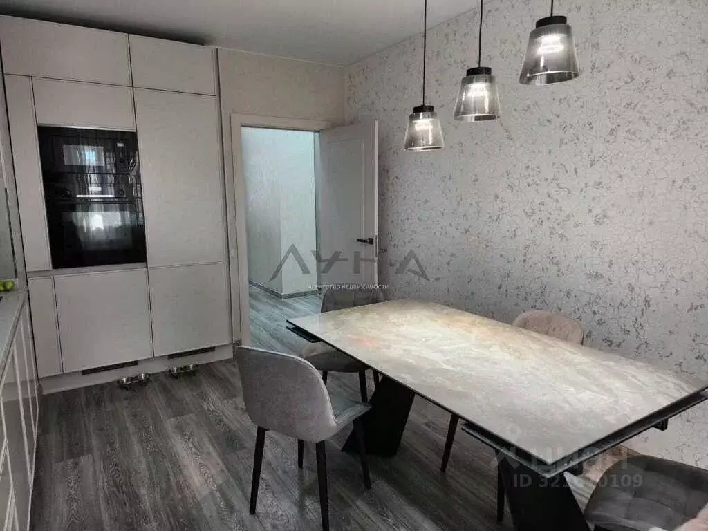 3-к кв. Татарстан, Набережные Челны просп. Сююмбике, 40 (80.9 м) - Фото 1