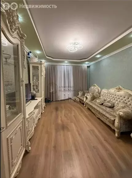 3-комнатная квартира: Казань, улица Маршала Чуйкова, 64 (67.8 м) - Фото 1