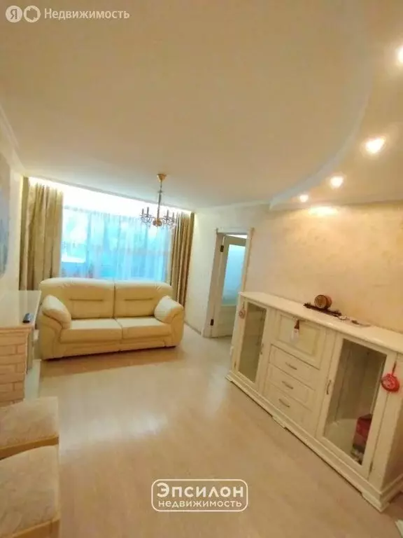 3-комнатная квартира: Курск, улица Менделеева, 49 (56.4 м) - Фото 1