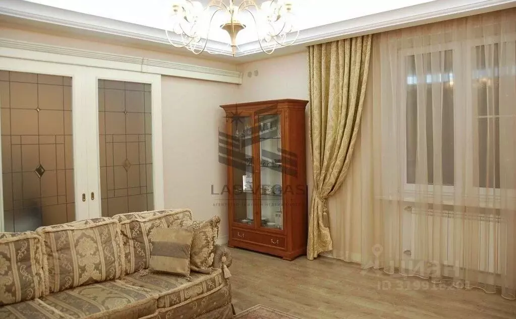 3-к кв. Санкт-Петербург 13-я Васильевского острова линия, 54 (120.0 м) - Фото 1