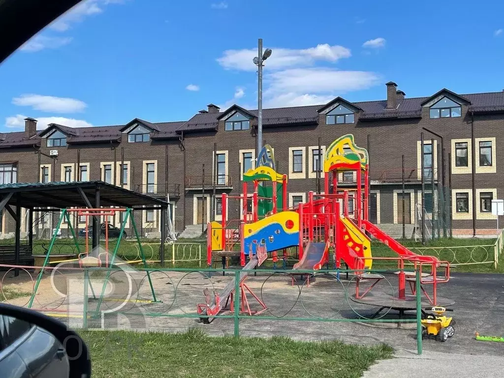 Таунхаус в Московская область, Домодедово городской округ, д. Красное ... - Фото 0
