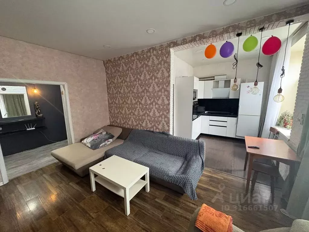 2-к кв. Приморский край, Владивосток Светланская ул., 105 (60.0 м) - Фото 1