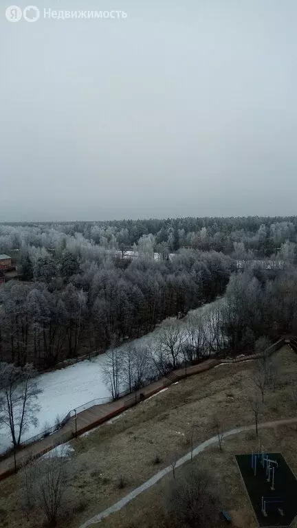 2-комнатная квартира: посёлок городского типа Свердловский, улица ... - Фото 0