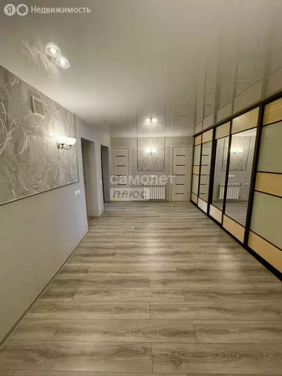 2-комнатная квартира: Омск, 2-я Совхозная улица, 11/1 (85 м) - Фото 0