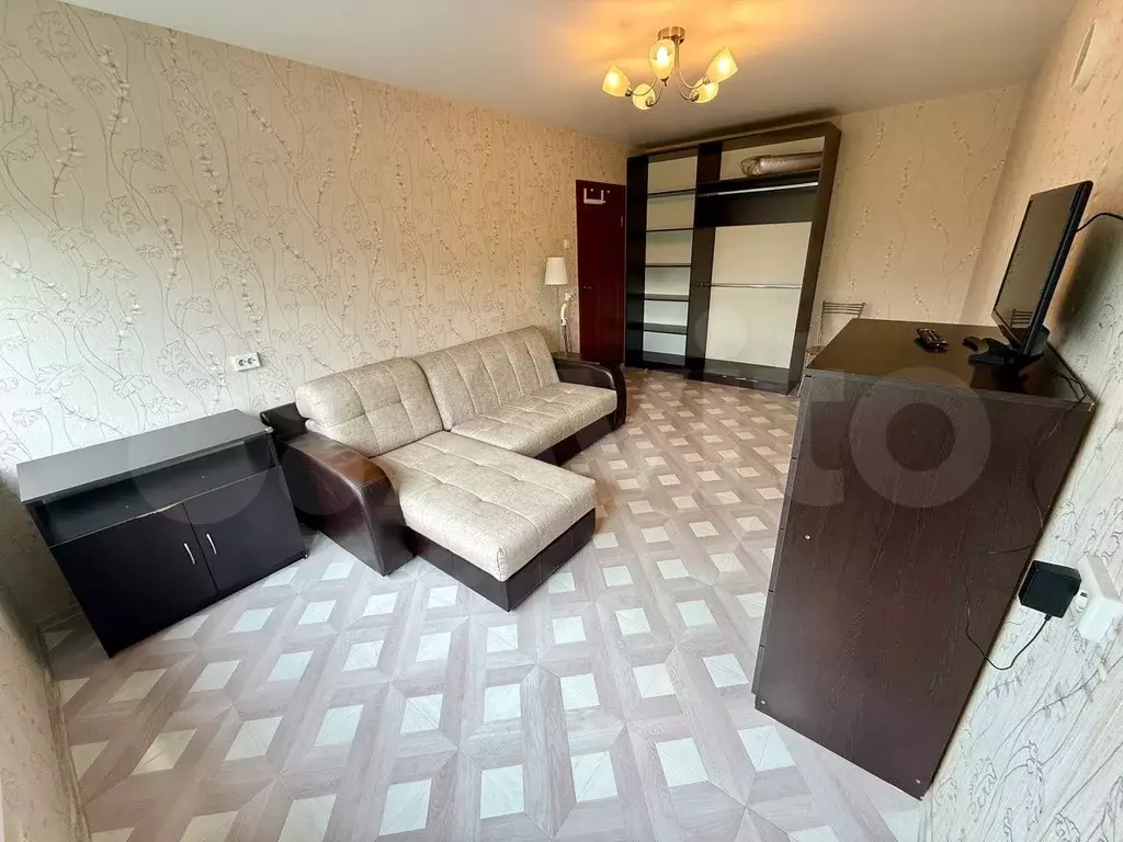 1-к. квартира, 32 м, 4/9 эт. - Фото 1