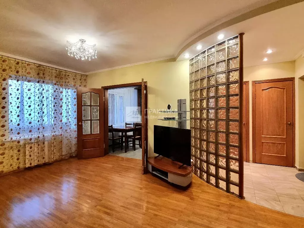 Продается 5-комнатная квартира - Фото 1