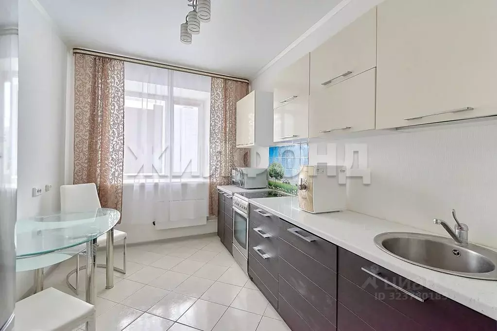 2-к кв. Томская область, Томск Сибирская ул., 98 (56.7 м) - Фото 1