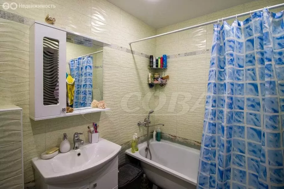 2-комнатная квартира: Тюмень, улица Салтыкова-Щедрина, 55 (70 м) - Фото 1