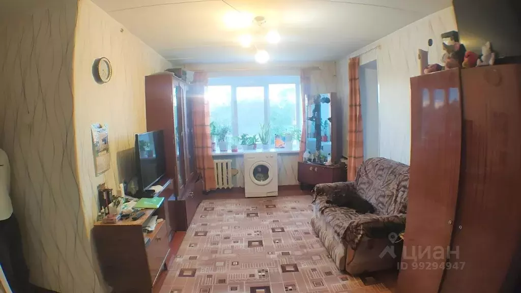 2-к кв. Удмуртия, Глазов ул. Революции, 21 (44.8 м) - Фото 0