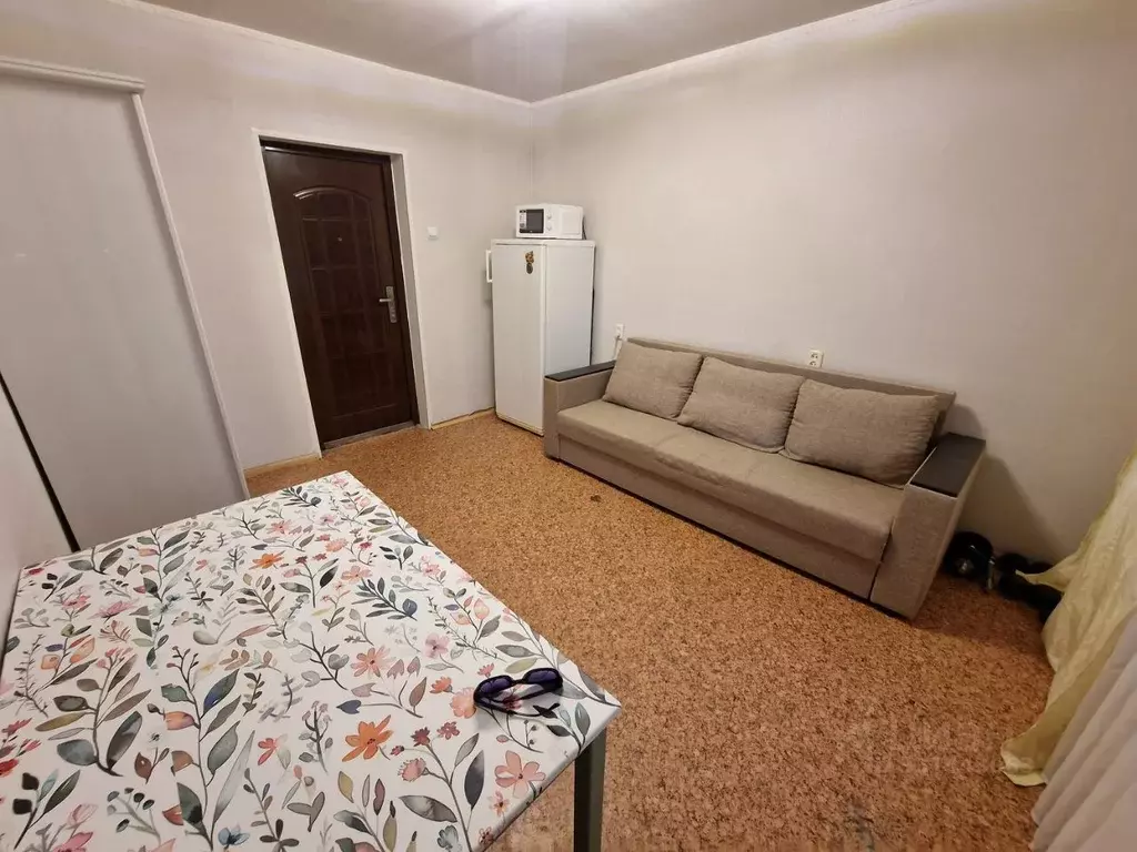 Комната Санкт-Петербург ул. Ушинского, 3К2 (15.0 м) - Фото 1