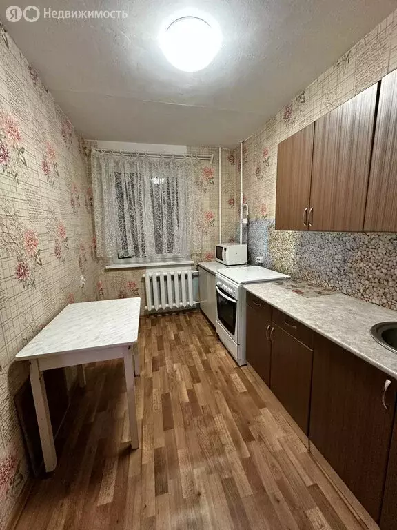 3-комнатная квартира: Октябрьский, 35-й микрорайон, 37 (60.8 м) - Фото 2