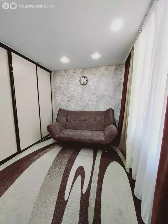 1-комнатная квартира: Нижнекамск, улица Чулман, 17 (28 м) - Фото 1
