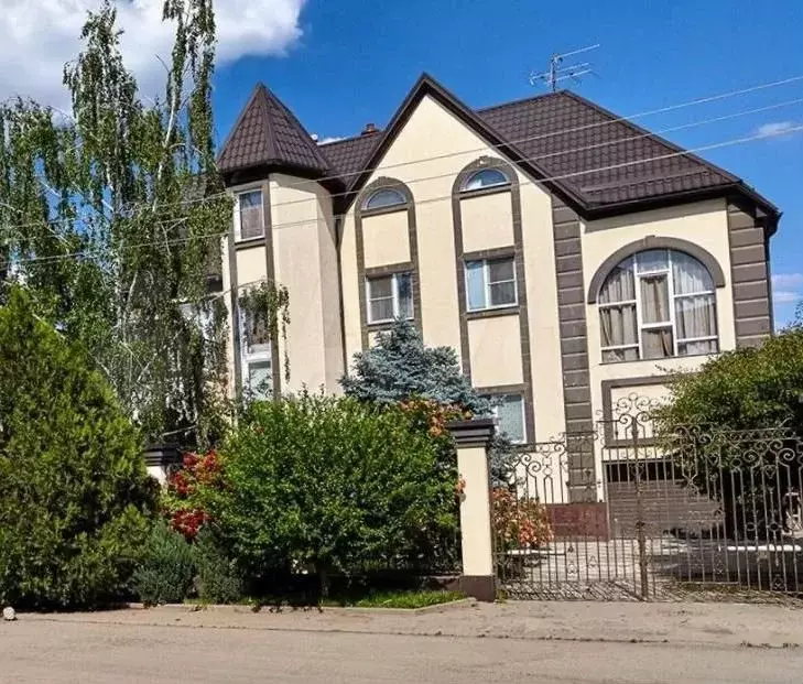 Дом 490 м на участке 8 сот. - Фото 0