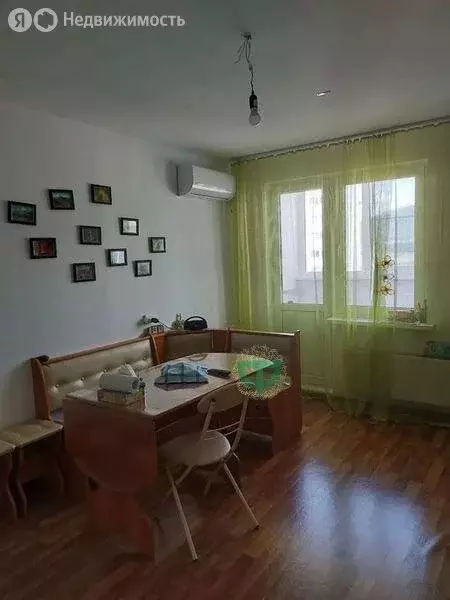2-комнатная квартира: Геленджик, улица Маршала Жукова, 1к5 (69 м) - Фото 0