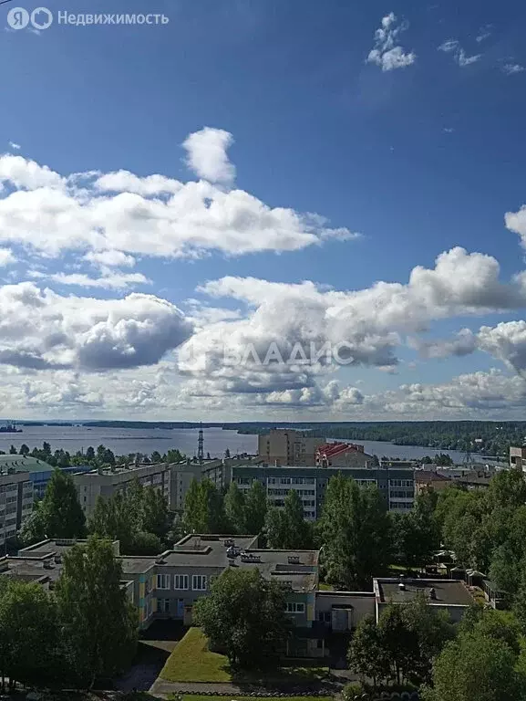 4-комнатная квартира: Кондопога, Октябрьское шоссе, 75 (70 м) - Фото 1