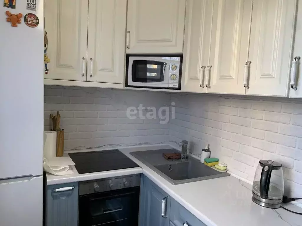 1-к кв. Тюменская область, Тобольск 9-й мкр, 23А (28.0 м) - Фото 2