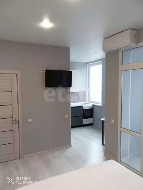 Студия Крым, Симферополь просп. Александра Суворова (30.0 м) - Фото 1