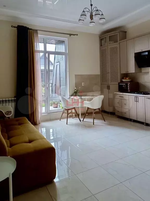 1-к. квартира, 43 м, 4/4 эт. - Фото 1
