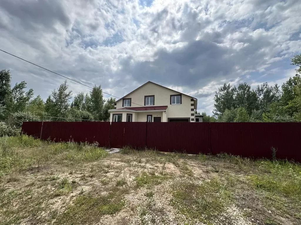 Коттедж в Самарская область, Кинель ул. 1-я Юго-Западная, 13 (180 м) - Фото 1