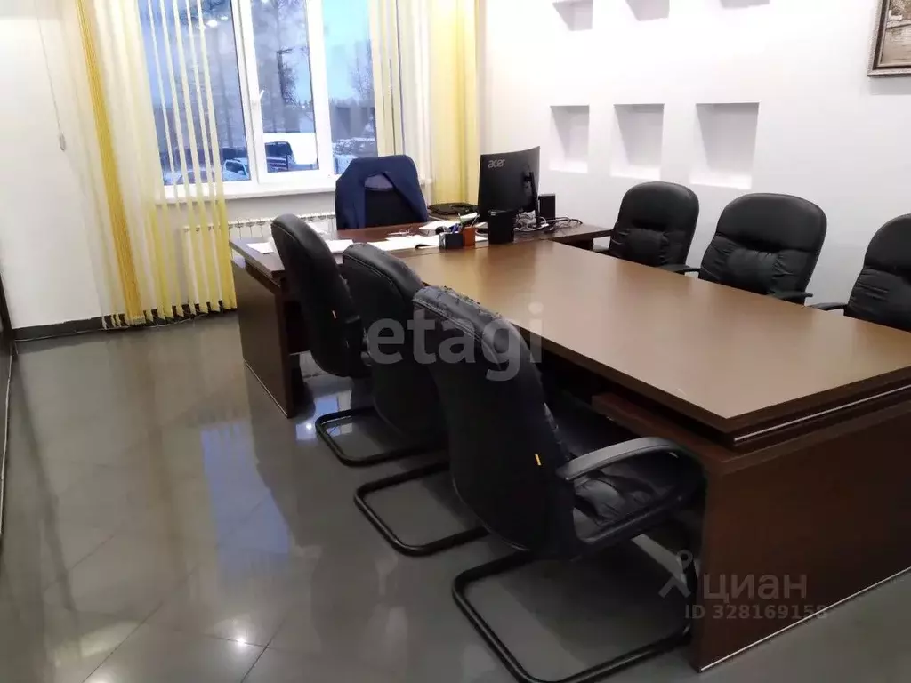 Офис в Ямало-Ненецкий АО, Новый Уренгой Набережная ул., 47А (298 м) - Фото 1