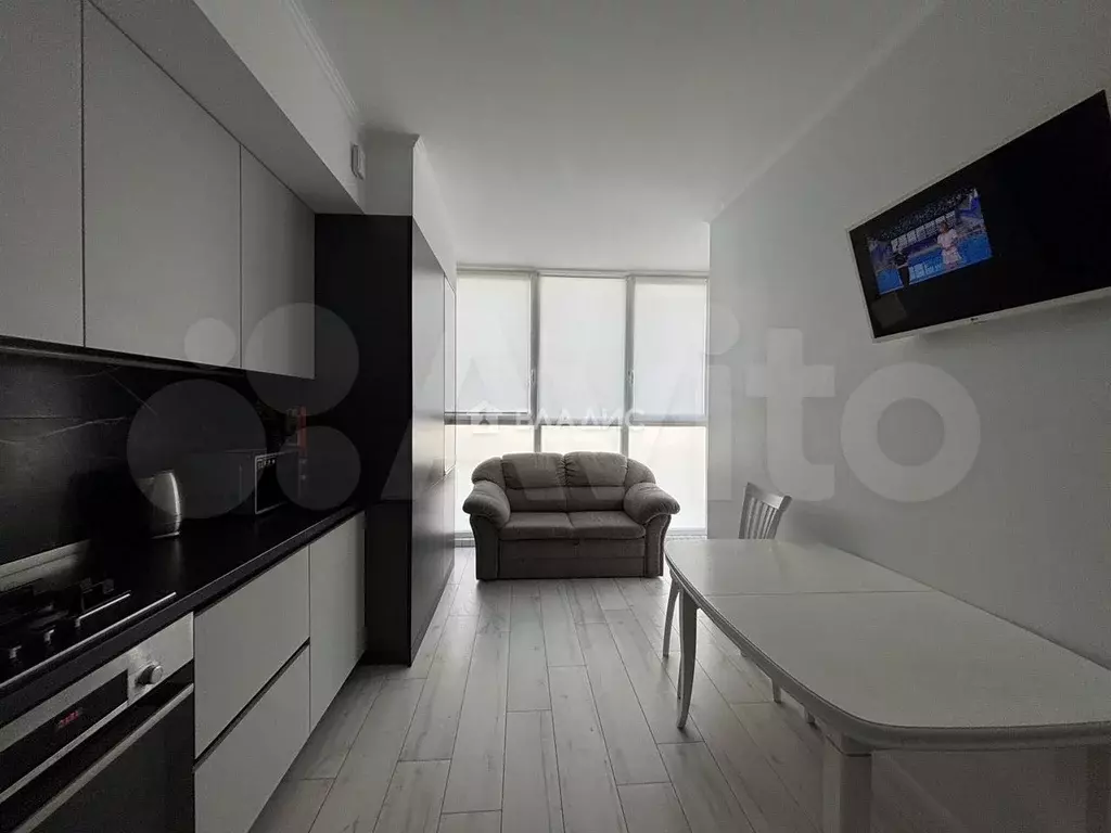 1-к. квартира, 40 м, 1/8 эт. - Фото 1