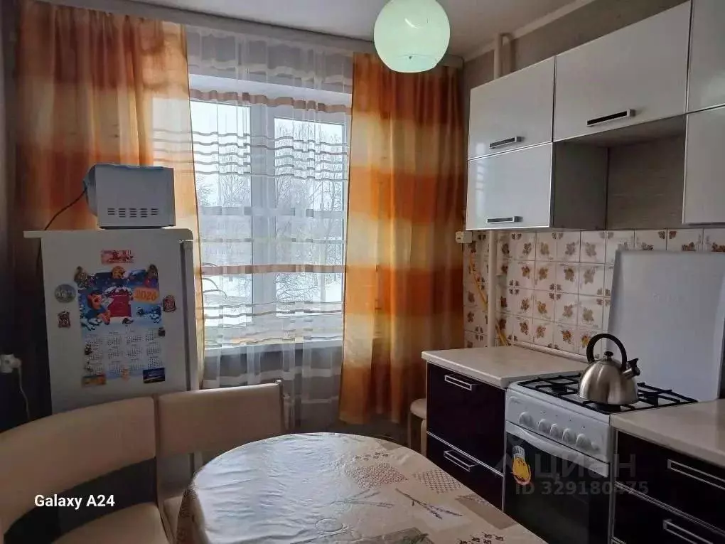 3-к кв. Чувашия, Новочебоксарск Советская ул., 38 (65.8 м) - Фото 1