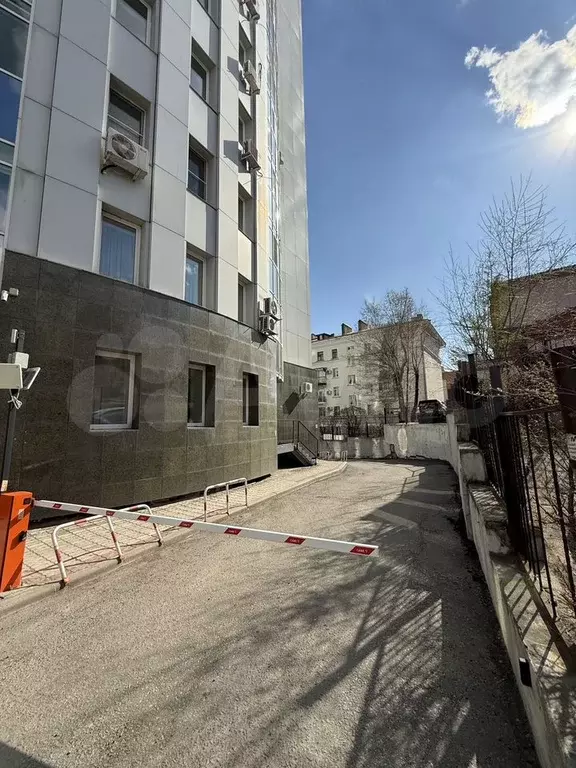 Офис 1 этаж отдельный вход, 185.5 кв. Тургенева 55 - Фото 1
