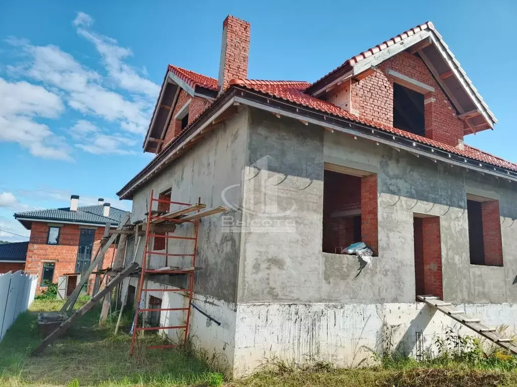 Дом в Калужская область, Калуга ул. Гурьева гора, 108 (240 м) - Фото 2